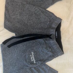 Abercrombie & Fitch Gray Sweatpants Relaxed Fit Joggers